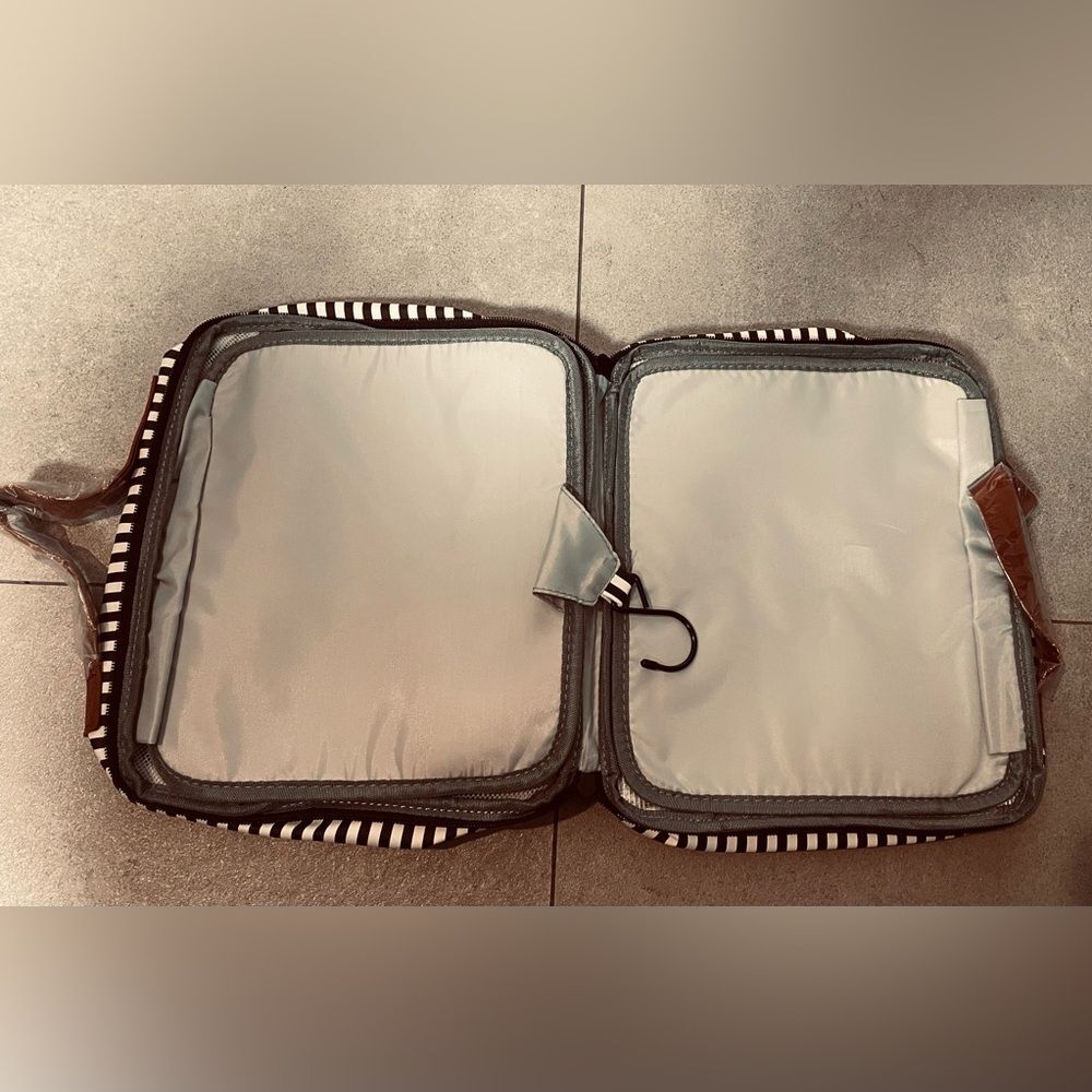 Makeup Bag - Travel Bag - Mini Purse - Zebra Striped - Picture 3 of 6